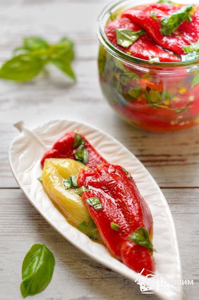 Запеченный перец с базиликом