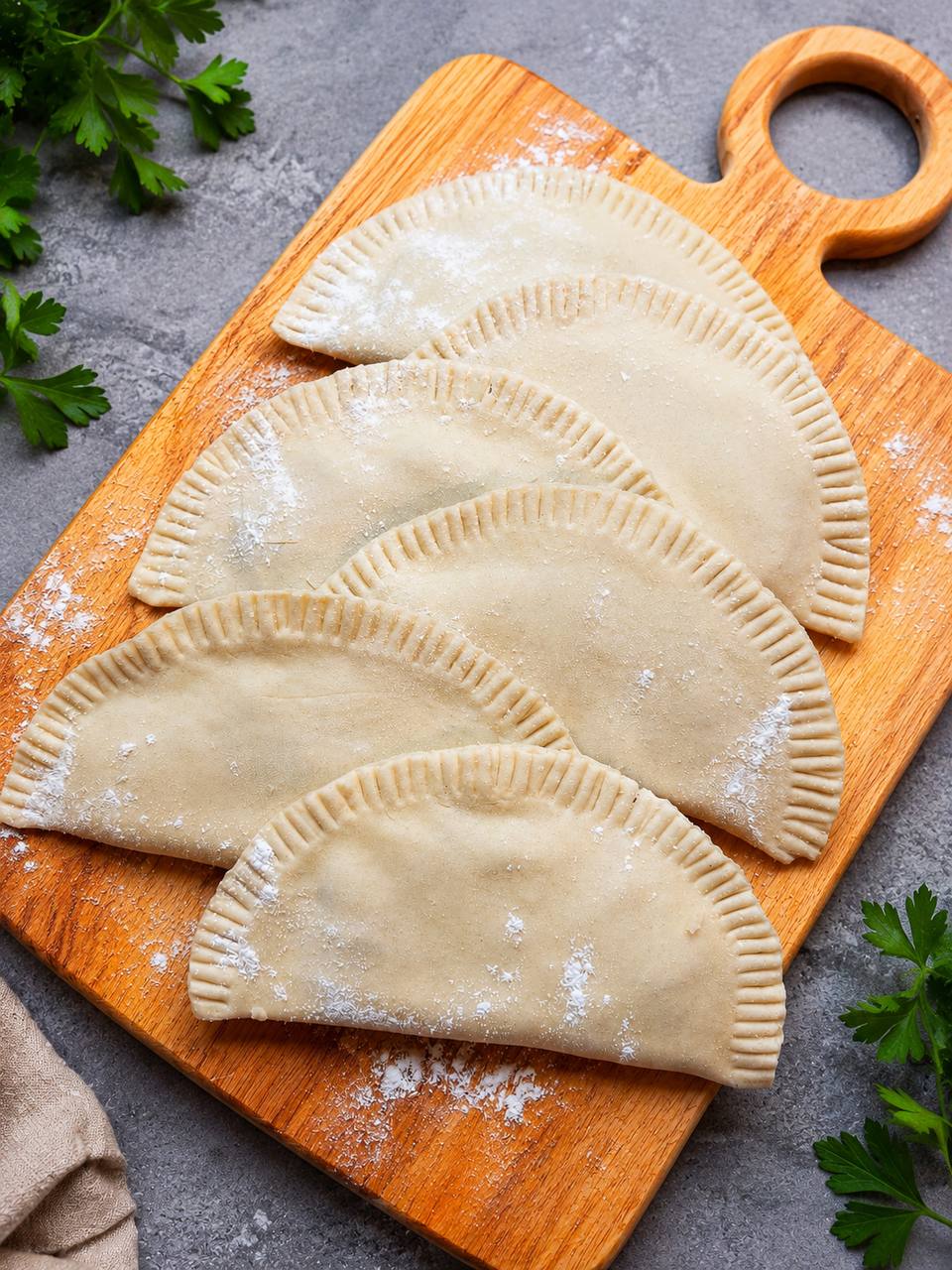 Чебуреки замороженные (мин. 10 шт)