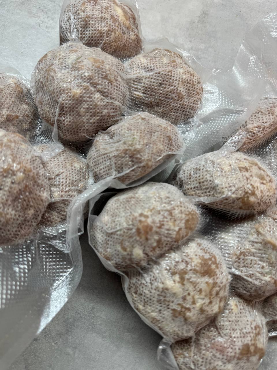Мясные котлеты с моцареллой, кг